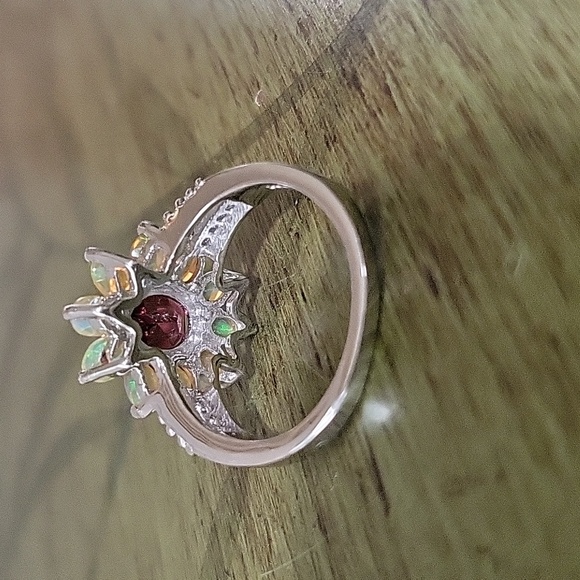 BEAUTIFUL OPAL RING - Picture 5 of 7
